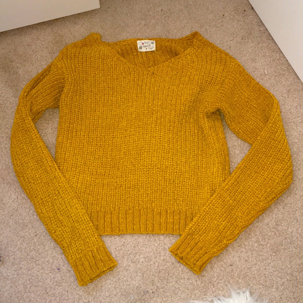 Mustard cropped sweater